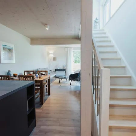 Modernes Nahe Ostseestrand * Sagard